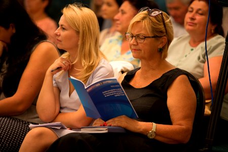 14.08.2019 Oportunități și provocări în exercitarea funcției publice de către aleșii locali - consultări publice organizate de Comisia administrație publică. (48534568121)
