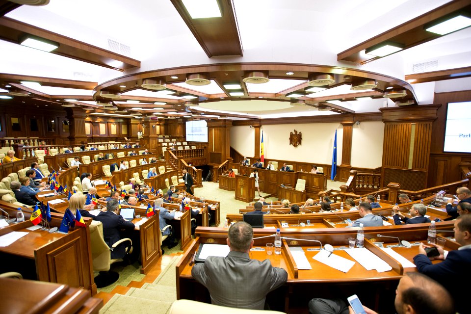 16.08.2019 Ședința plenară (48549808672)