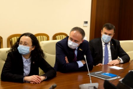 16.12.2020 Negocieri ale fracțiunilor parlamentare cu protestatarii din domeniul agriculturii (50726121597)