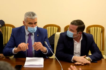 16.12.2020 Negocieri ale fracțiunilor parlamentare cu protestatarii din domeniul agriculturii (50726121852)