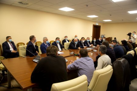 16.12.2020 Negocieri ale fracțiunilor parlamentare cu protestatarii din domeniul agriculturii (50726121507)