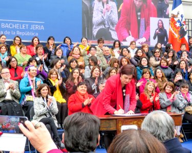 20170914-promulgación ley que despenaliza interrupcion embarazo en 3causales (36416948783)