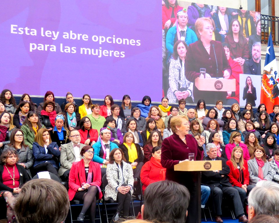 20170914-promulgación ley que despenaliza interrupcion embarazo en 3causales (36416949923)