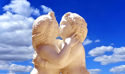 For two feelings kiss