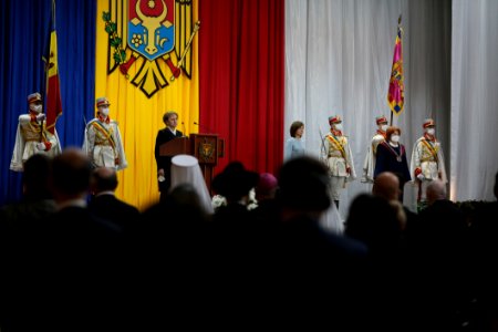24.12.2020 Ceremonia de învestire a Președintelui ales al Republicii Moldova (50757821022)