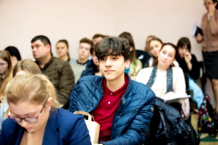 25.02.2020 Consultări publice pe platforma Comisiei cultură,educație, cercetare, tineret, sport și mass-media ”Bullying-ul în rîndul adolescenților din Republica Moldova” (49583793066)