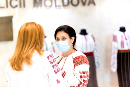 25.06.2020 Inaugurarea expoziției de costume tradiționale (50043406626)