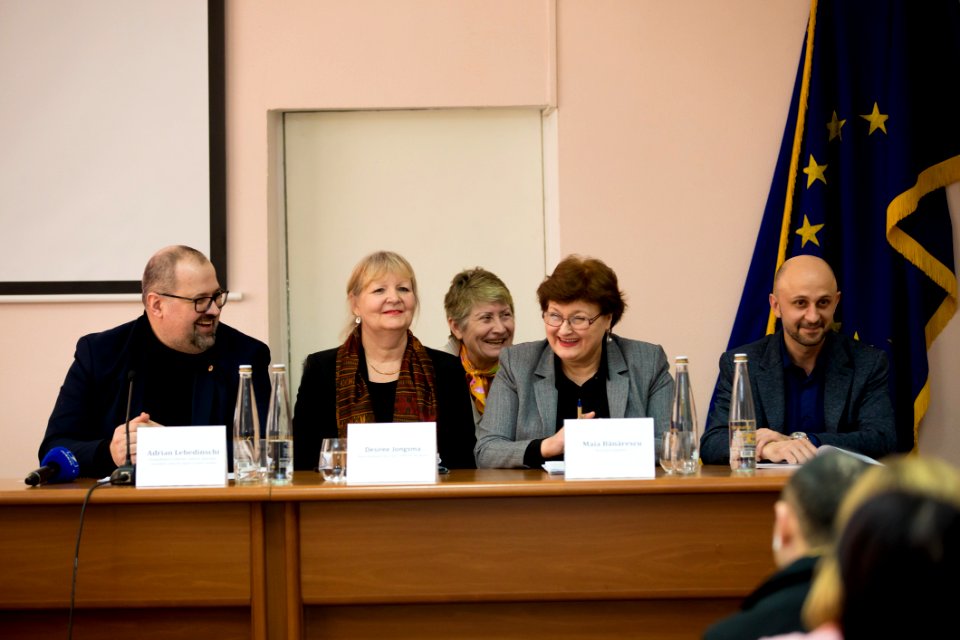 25.02.2020 Consultări publice pe platforma Comisiei cultură,educație, cercetare, tineret, sport și mass-media ”Bullying-ul în rîndul adolescenților din Republica Moldova” (49583794286)