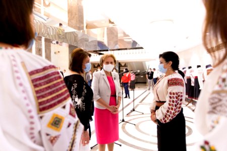 25.06.2020 Inaugurarea expoziției de costume tradiționale (50043660627)