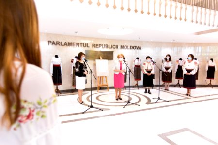 25.06.2020 Inaugurarea expoziției de costume tradiționale (50043406181)