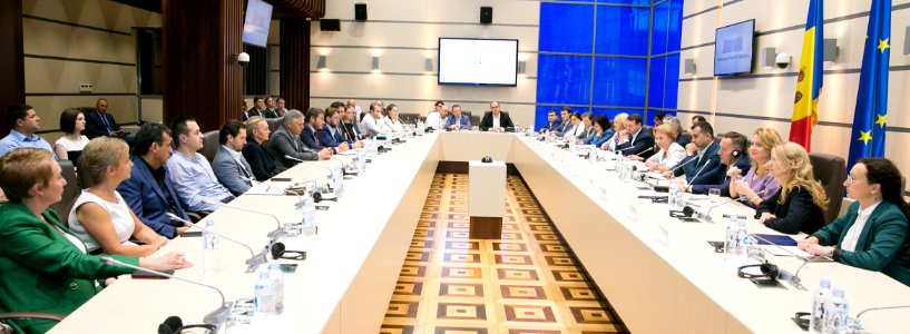 25.07.2019 Întrevederea Președintelui Parlamentului, Zinaida Greceanîi, cu reprezentanții Asociației Businessului European (EBA) și Camera de Comerț Americana (AmCham) (48372722156)