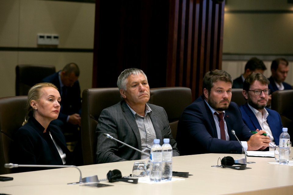 25.07.2019 Întrevederea Președintelui Parlamentului, Zinaida Greceanîi, cu reprezentanții Asociației Businessului European (EBA) și Camera de Comerț Americana (AmCham) (48372724861)