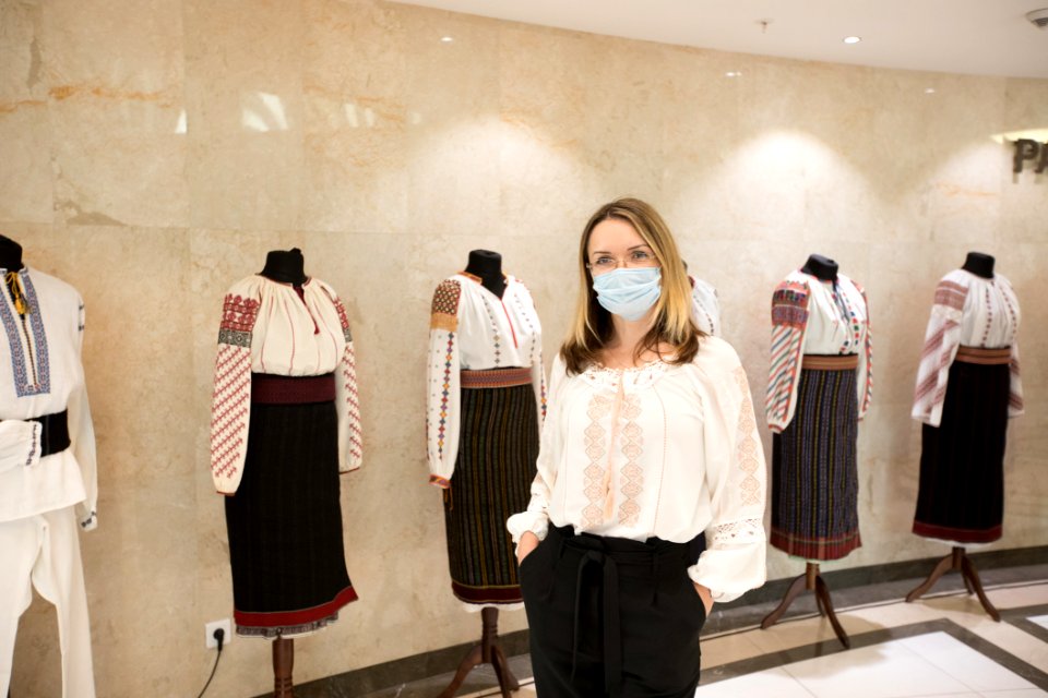 25.06.2020 Inaugurarea expoziției de costume tradiționale (50043659762)