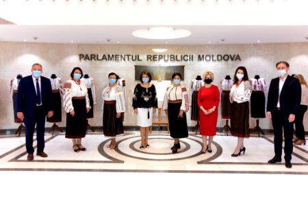 25.06.2020 Inaugurarea expoziției de costume tradiționale (50043405576)