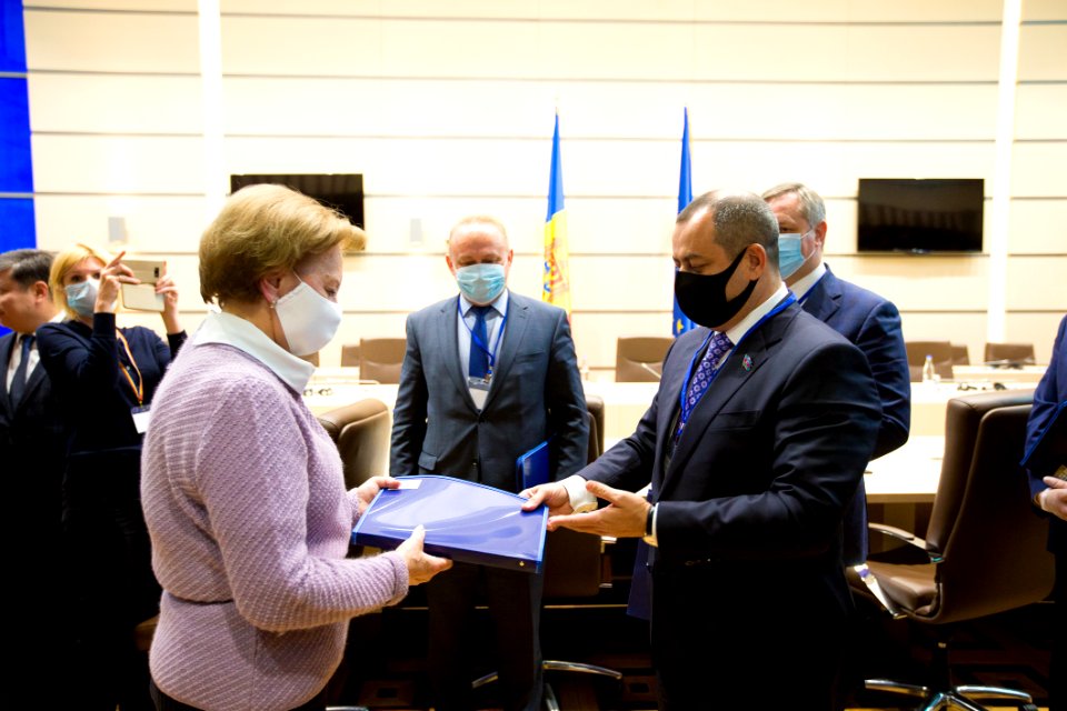 31.10.2020 Întrevederea Președintelui Parlamentului, Zinaida Greceanîi, cu misiunea de observatori ai AIP CSI pentru monitorizarea alegerilor parlamentare (50549761718)