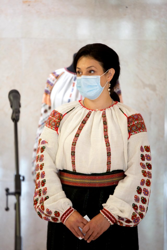 25.06.2020 Inaugurarea expoziției de costume tradiționale (50043662782)