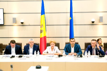 25.07.2019 Întrevederea Președintelui Parlamentului, Zinaida Greceanîi, cu reprezentanții Asociației Businessului European (EBA) și Camera de Comerț Americana (AmCham) (48372855247)