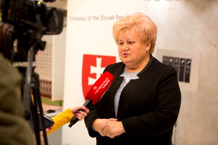 25.11.2019 Expoziție organizată de Ambasada Republicii Slovace la Chișinău cu ocazia celei de-a 75-a aniversări de la Insurecția Națională Slovacă, găzduită de Parlamentul Republicii Moldova (49122010367)