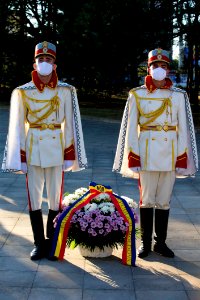 27.08.2020 Depunere de flori la Memorialul ”Eternitate” și la Monumentul lui Ștefan cel Mare și Sfânt (50273962611)