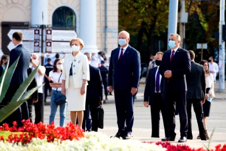 27.08.2020 Depunere de flori la Memorialul ”Eternitate” și la Monumentul lui Ștefan cel Mare și Sfânt (50273284523)