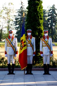 27.08.2020 Depunere de flori la Memorialul ”Eternitate” și la Monumentul lui Ștefan cel Mare și Sfânt (50273961826)