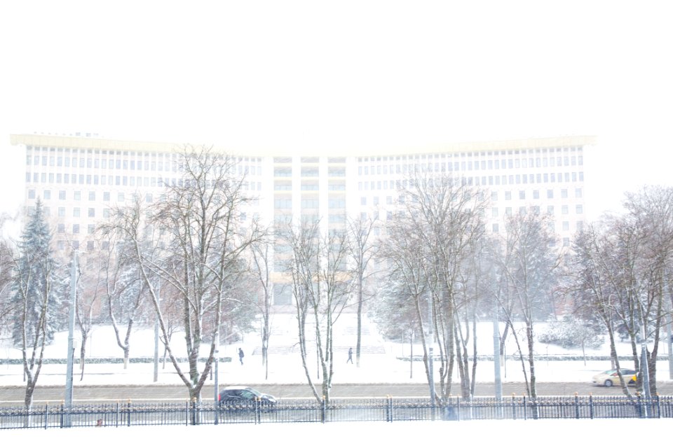 28.01.2021 Iarna în scuarul Parlamentului Republicii Moldova (50884167727)