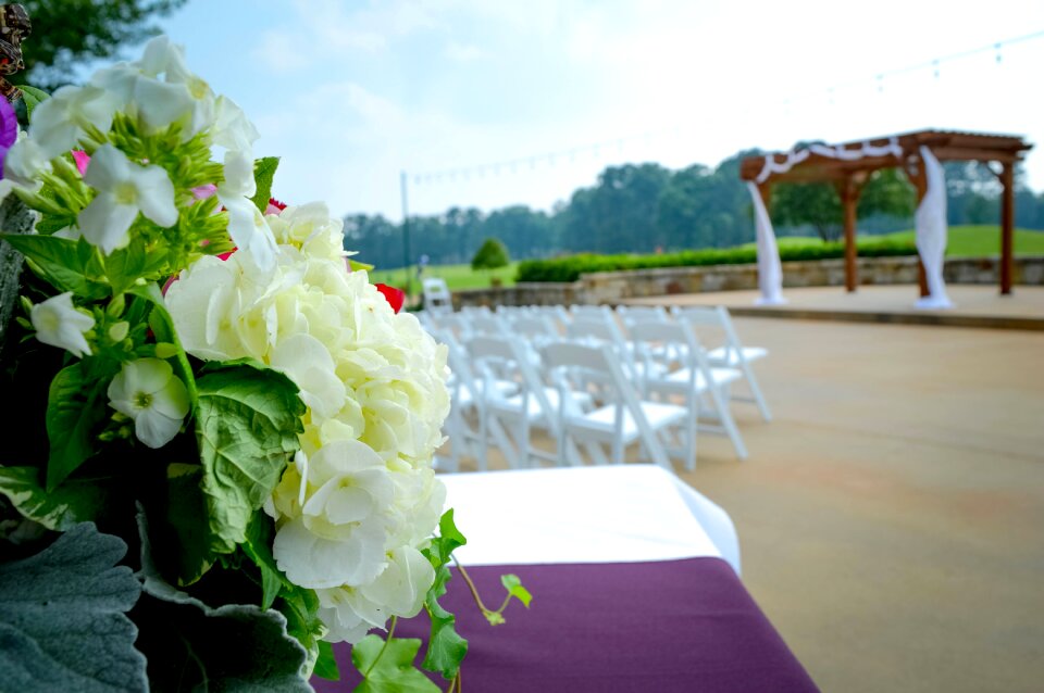 Outdoor table flowers