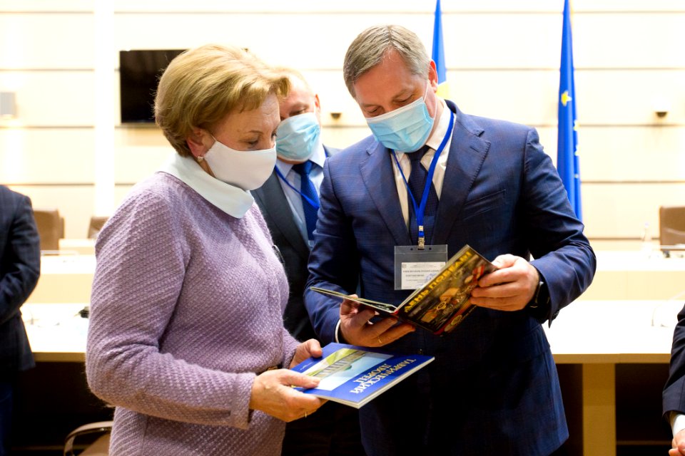 31.10.2020 Întrevederea Președintelui Parlamentului, Zinaida Greceanîi, cu misiunea de observatori ai AIP CSI pentru monitorizarea alegerilor parlamentare (50550494541)