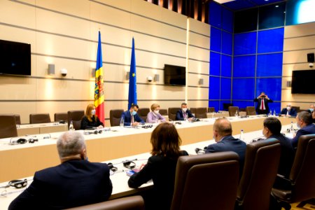 31.10.2020 Întrevederea Președintelui Parlamentului, Zinaida Greceanîi, cu misiunea de observatori ai AIP CSI pentru monitorizarea alegerilor parlamentare (50550622627)