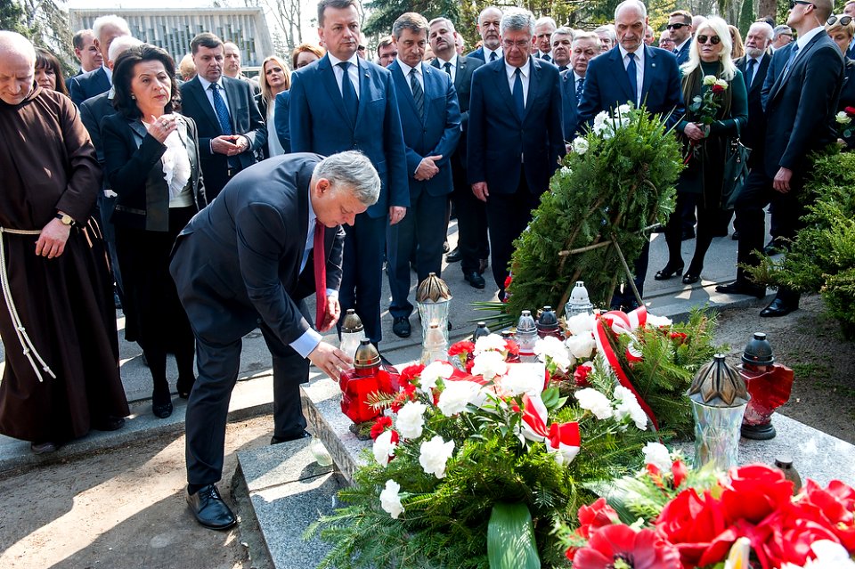 8. rocznica katastrofy smoleńskiej (41362556111)