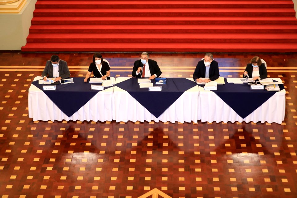 Autoridades del ministerio de Salud hablan sobre la situación actual y proyecciones del COVID-19 en el país 20210825 (51402332858)