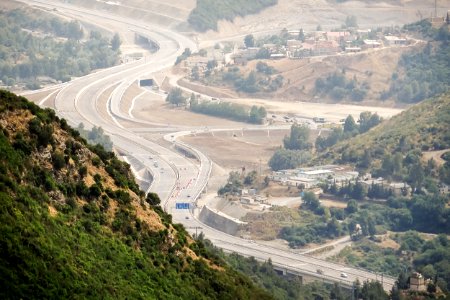 Autoroute Chiffa Berrouaghia الطريق السريع شفة البرواقية (48216247411)
