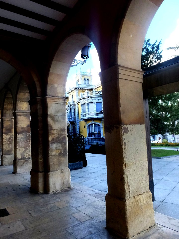 Avilés (13961698616)