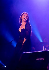 CHENOA CONCIERTO FIESTAS VALLADOLID 2018 IMG 1008-imp (44528583152)