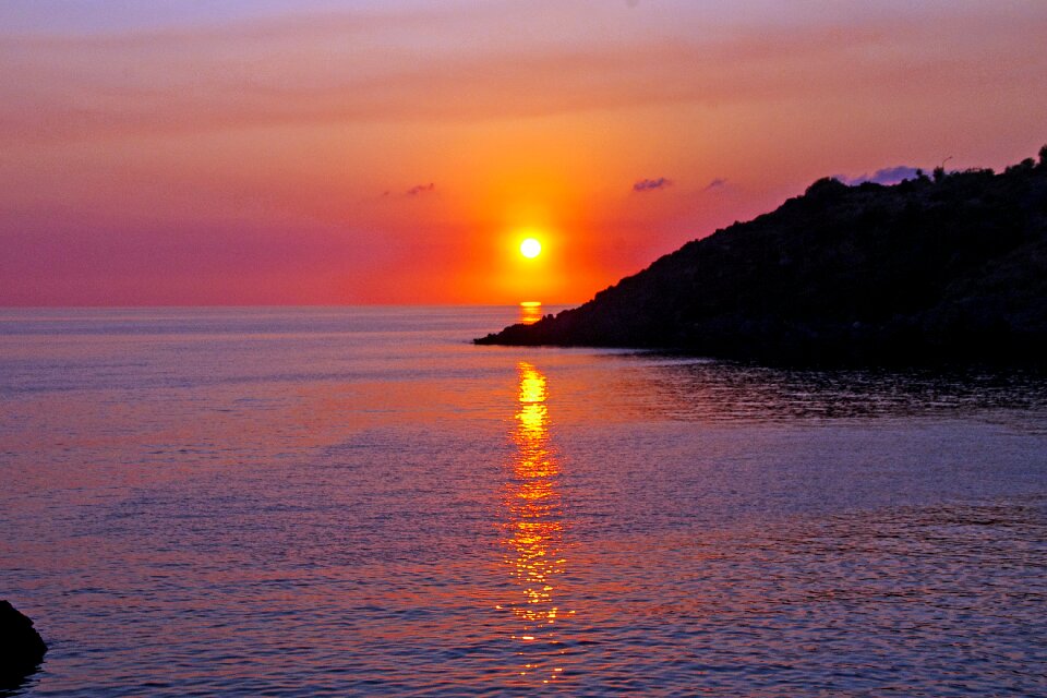 Red sky at night sun red