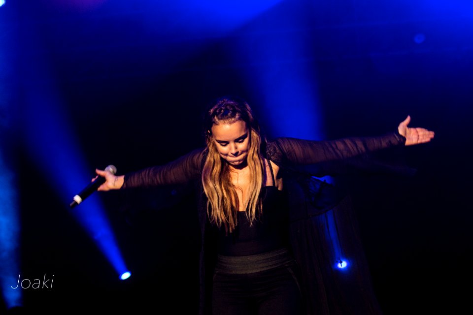 CHENOA CONCIERTO FIESTAS VALLADOLID 2018 IMG 1820-imp (43860045684)
