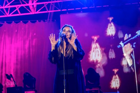 CHENOA CONCIERTO FIESTAS VALLADOLID 2018 IMG 1319-imp (43860022204)