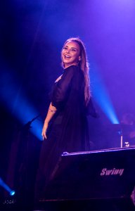 CHENOA CONCIERTO FIESTAS VALLADOLID 2018 IMG 1007-imp (44528583682)
