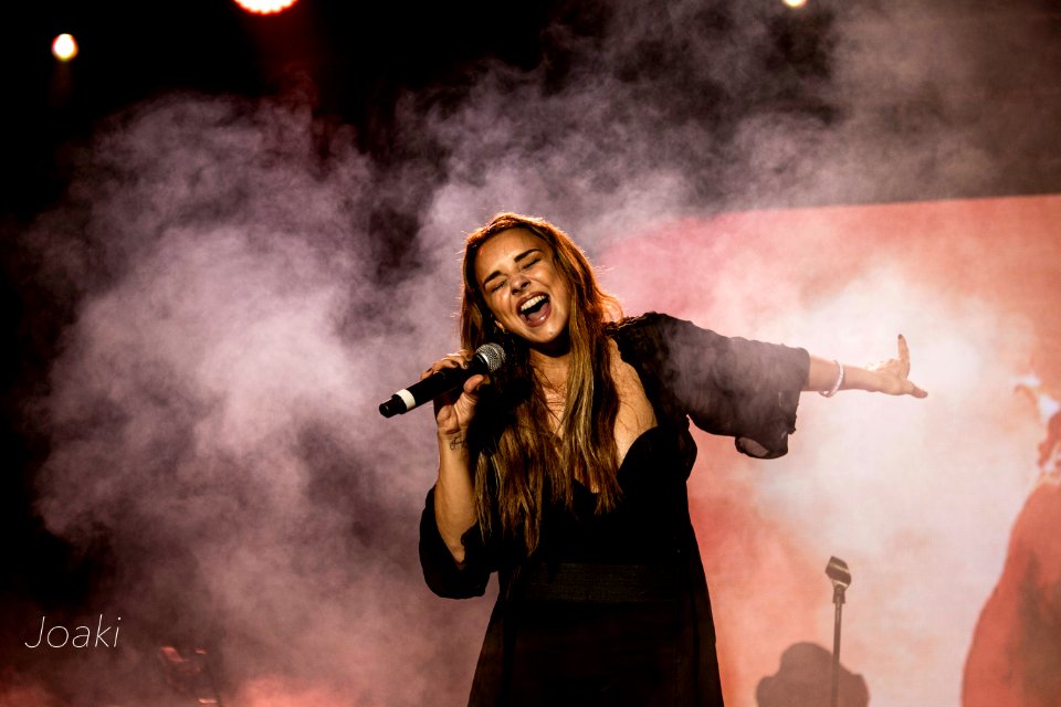 CHENOA CONCIERTO FIESTAS VALLADOLID 2018 IMG 1542-imp (30708048408)