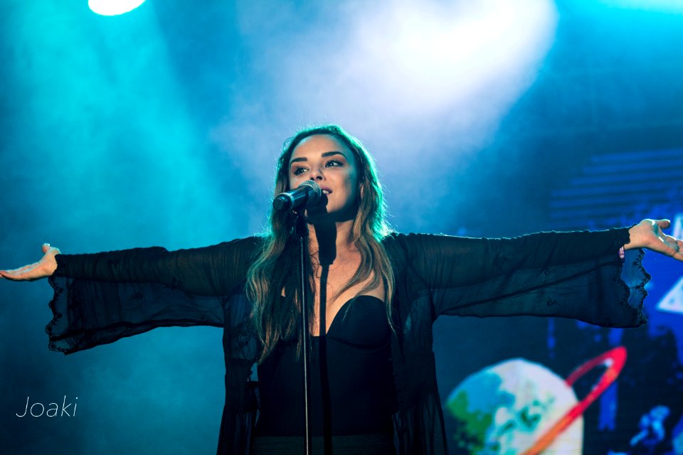 CHENOA CONCIERTO FIESTAS VALLADOLID 2018 IMG 1680-imp (43668623105)
