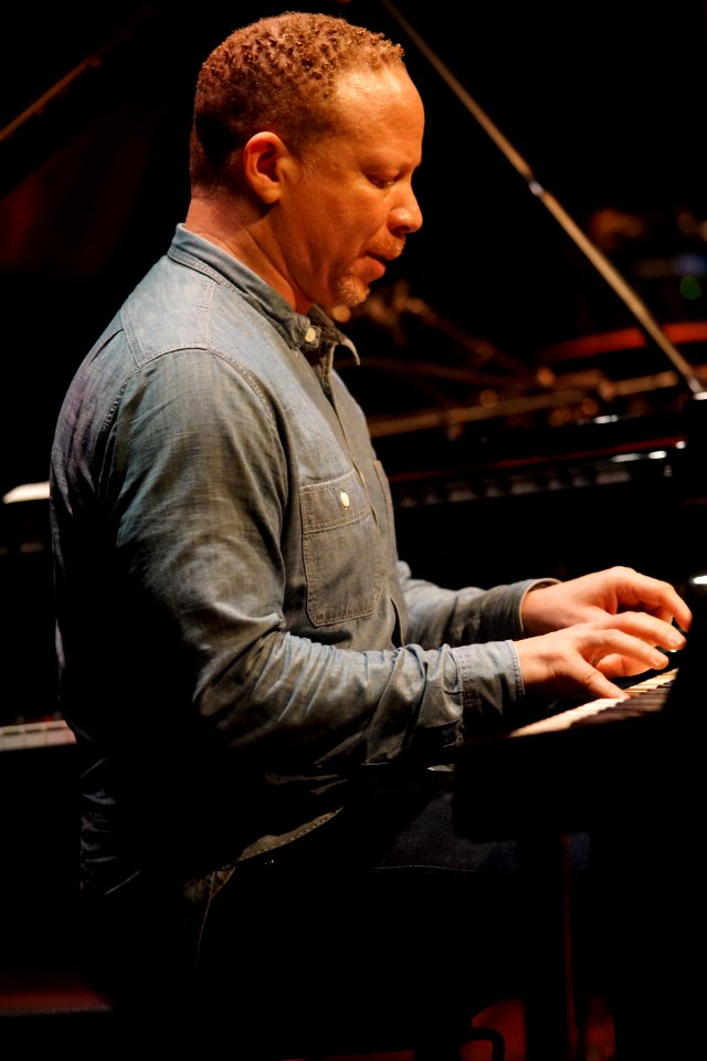 Chris Lightcap’s Bigmouth,19 maart 2017 BIM – Craig Taborn (33814981320)