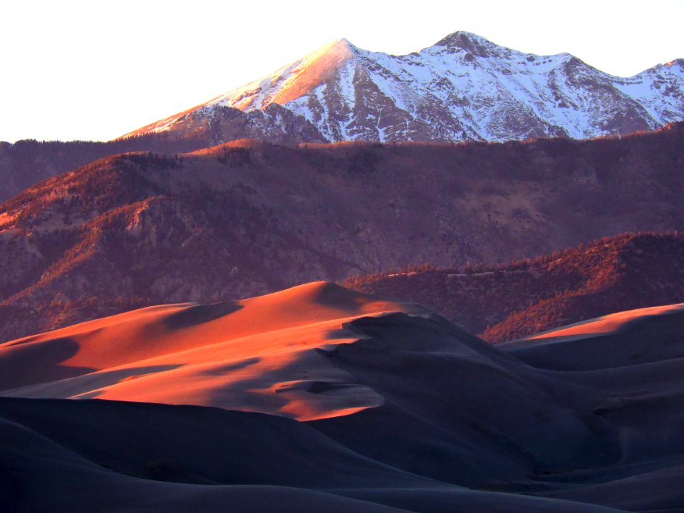Cleveland Peak Above Dunes (40066541530)
