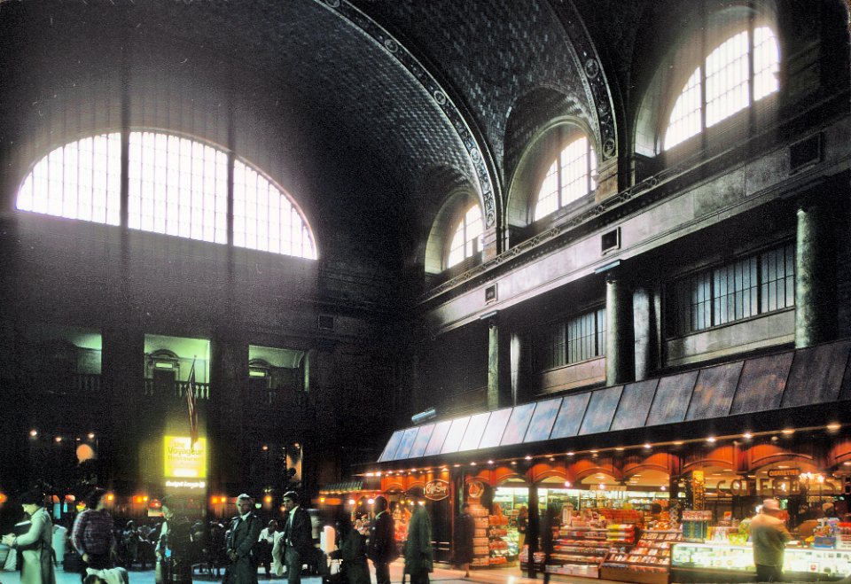 CNW, North Western Station, Chicago, IL in November 1981 -- 8 Photos (31894140106)