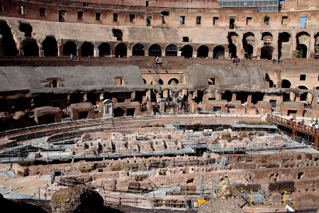 Colosseum (48416116431)