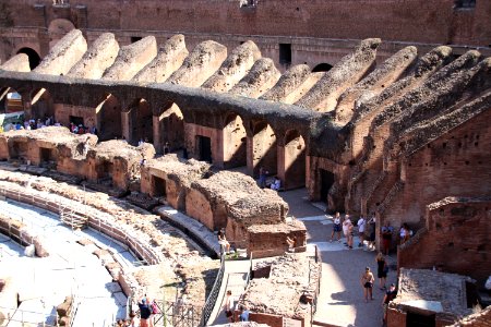 Colosseum (48416310287)