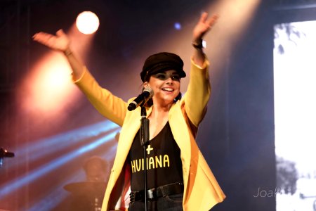 CONCIERTO CHENOA - FERIA LAGUNAS MIJAS 2018 41 (29281239198)