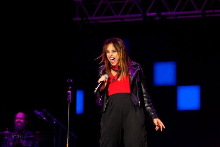 CONCIERTO CHENOA ZARAGOZA - FIESTAS PILAR 2018 IMG 2868-imp (44439059514)