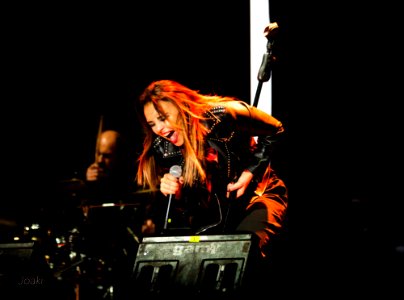CONCIERTO CHENOA ZARAGOZA - FIESTAS PILAR 2018 IMG 2783-imp (44439065424)