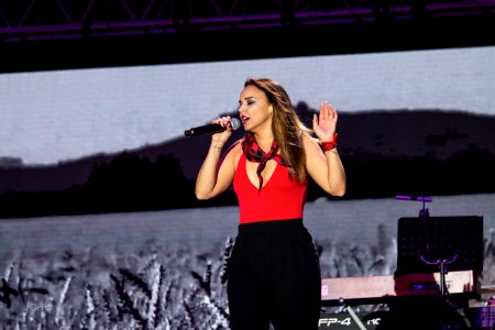 CONCIERTO CHENOA ZARAGOZA - FIESTAS PILAR 2018 IMG 2628-imp (30222667527)