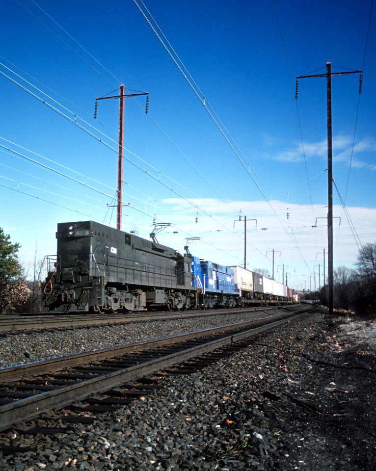 Conrail E44s -- 3 Photos (33561299960)